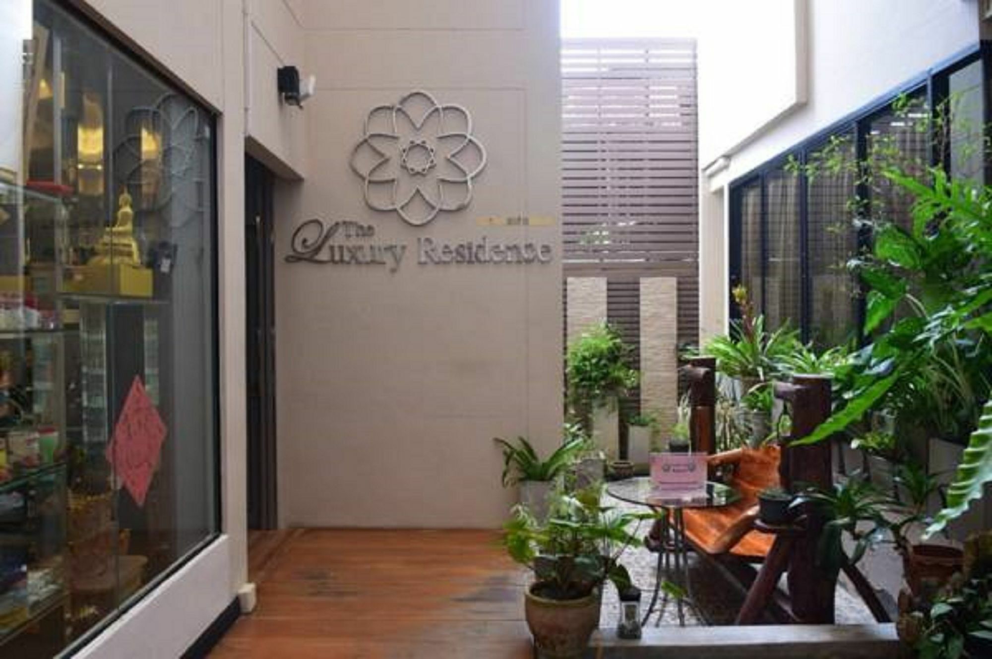 The Luxury Residence Сонгкла Екстериор снимка